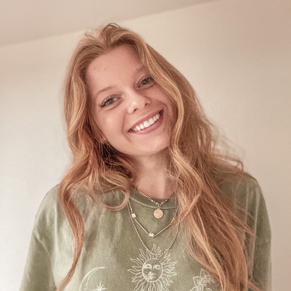 Meet your Posher, Isabell - Picture 3 of 3